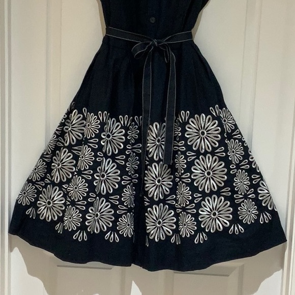 DRESS - Picture 3 of 11